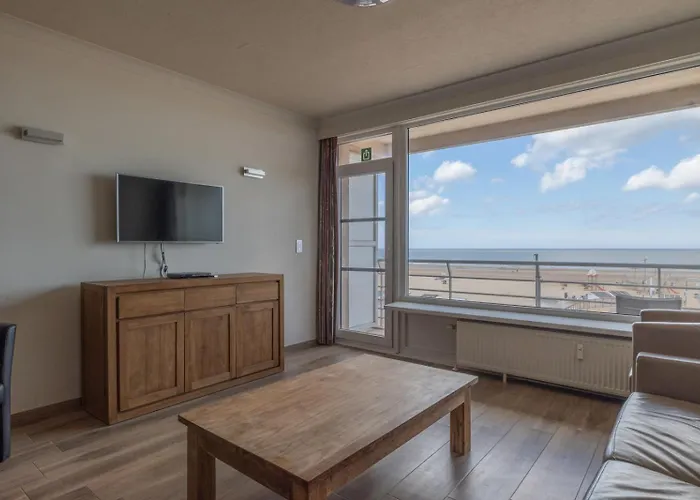 SEAVIEW Apartment 6p OOSTENDE - Type Bruxelles - 1 bedroom - family bedroom - direct aan het strand gelegen, frontaal zeezicht