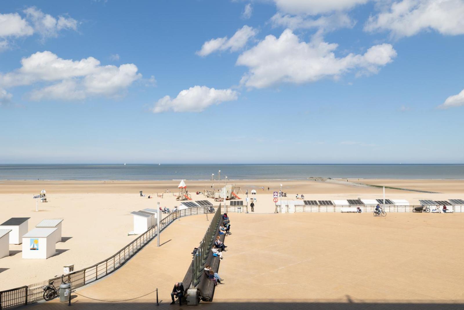 Appartement Seaview 6p - Type Bruxelles - 1 Bedroom - Family Bedroom - Direct Aan Het Gelegen, Frontaal Zeezicht *